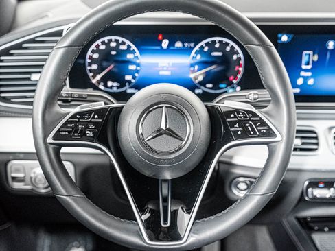 Certified 2024 Mercedes-Benz GLS 450 4MATIC image 16