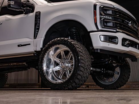 Used 2023 Ford F350 Limited w/ FX4 Off-Road Package image 15