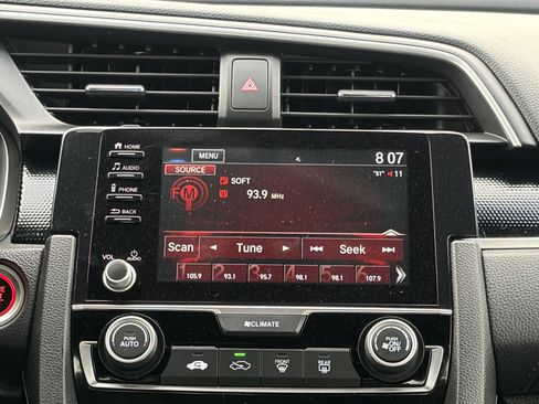 Used 2020 Honda Civic Sport image 13
