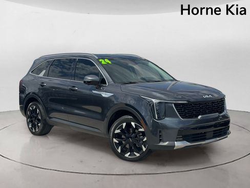Certified 2024 Kia Sorento SX FWD image 2