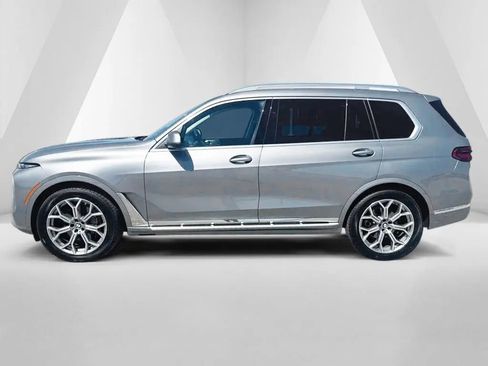 Used 2024 BMW X7 xDrive40i AWD/4WD image 4
