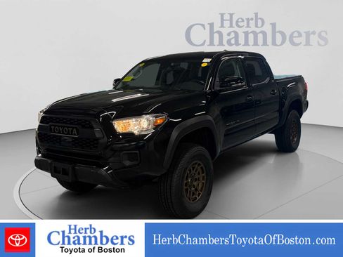 Used 2023 Toyota Tacoma 4x4 Double Cab w/ Trail Edition image 10