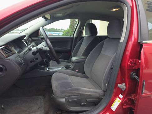 Used 2014 Chevrolet Impala LT FWD image 10