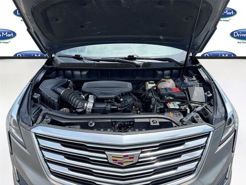 Used 2018 Cadillac XT5 Luxury w/ Driver Awareness Package image 33