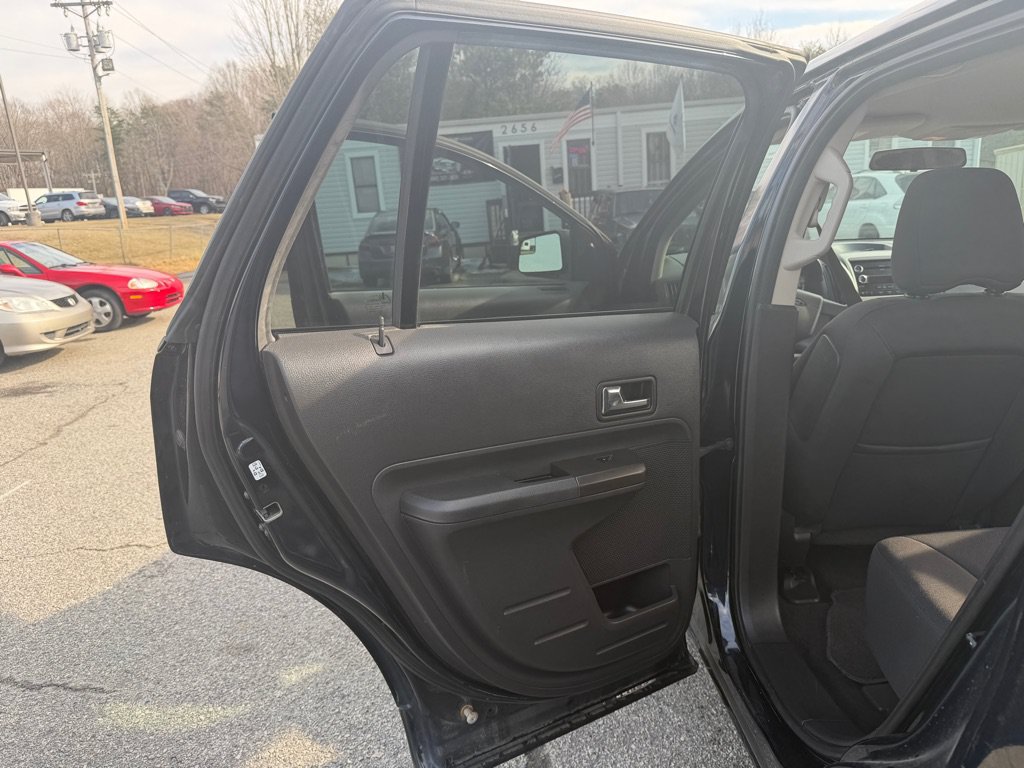 Used 2010 Ford Edge SE FWD image 22