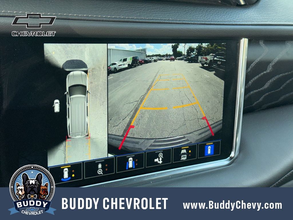 Used 2023 GMC Yukon XL Denali AWD/4WD image 27