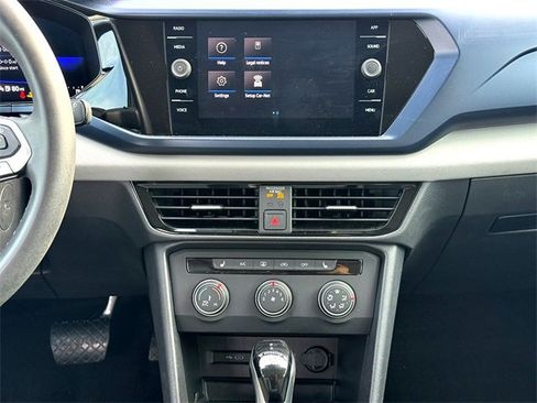 Used 2022 Volkswagen Taos SE image 30