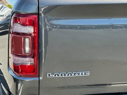 Used 2022 RAM 1500 Laramie AWD/4WD image 30