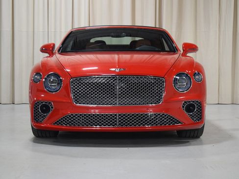 Certified 2023 Bentley Continental GT Azure image 13