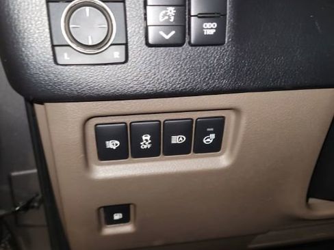 Used 2021 Lexus GX 460 Premium image 34