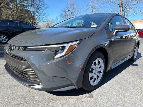New 2026 Toyota Corolla LE image 7