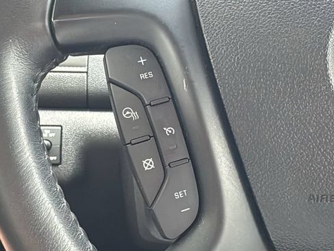 Used 2017 Buick Enclave Premium w/ Experience Buick Package AWD/4WD image 12