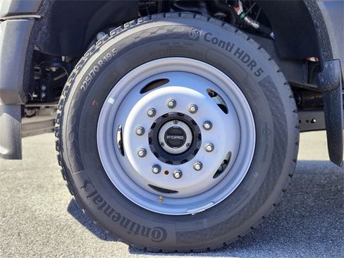 New 2025 Ford F550 XL image 30