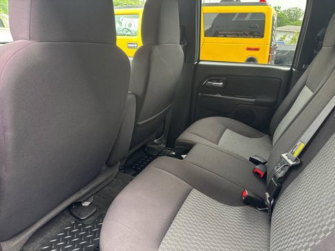 Used 2011 Chevrolet Colorado LT AWD/4WD image 17
