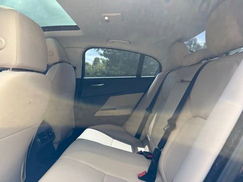 Used 2017 Jaguar XE RWD image 15