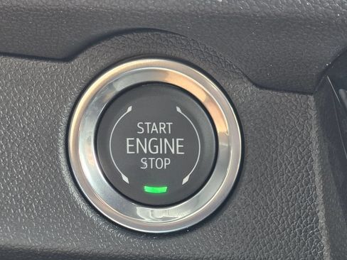 Used 2026 Chevrolet Traverse LT w/ Driver Confidence Package FWD image 38