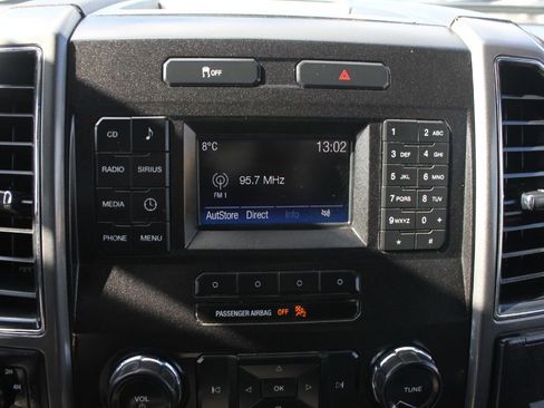 Used 2017 Ford F150 XLT w/ Trailer Tow Package image 18