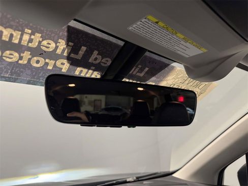 Used 2022 Subaru Ascent Limited image 27