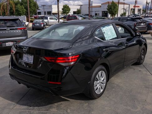 Used 2025 Nissan Sentra S image 4