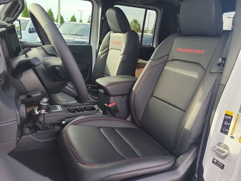 New 2026 Jeep Gladiator Rubicon AWD/4WD image 21