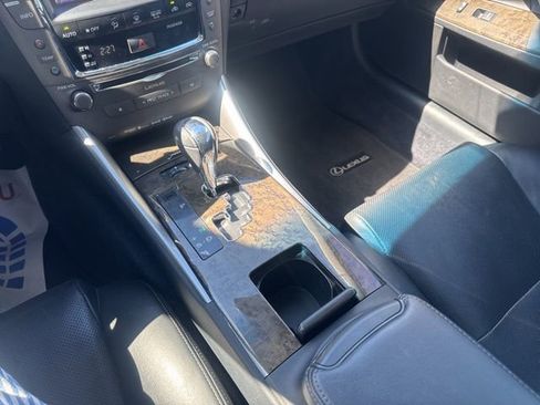 Used 2014 Lexus IS 250C w/ Navigation System Package image 15