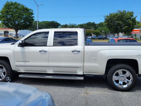 Used 2014 Chevrolet Silverado 1500 LTZ Z71 w/ LTZ Plus Package AWD/4WD image 2
