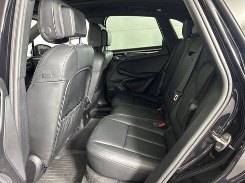 Certified 2021 Porsche Macan S image 25