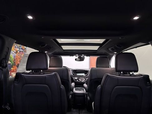 New 2026 Chrysler Pacifica Limited w/ S Appearance Package image 47