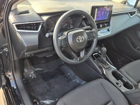 Used 2024 Toyota Corolla LE FWD image 17