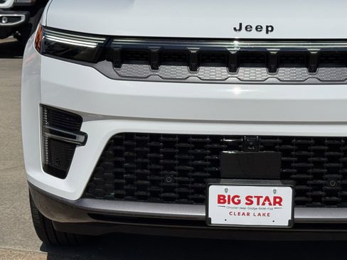 New 2026 Jeep Grand Wagoneer L Limited AWD/4WD image 6