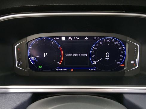 Used 2025 Volkswagen Taos SEL AWD/4WD image 14