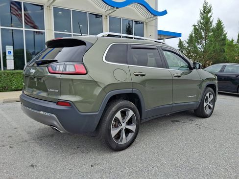 Used 2019 Jeep Cherokee Limited AWD/4WD image 6