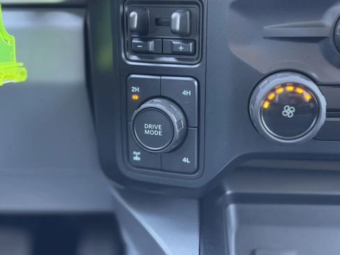 Used 2024 Ford F350 XLT w/ FX4 Off-Road Package image 37