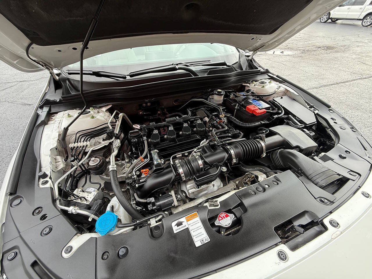 Used 2021 Honda Accord EX-L image 10
