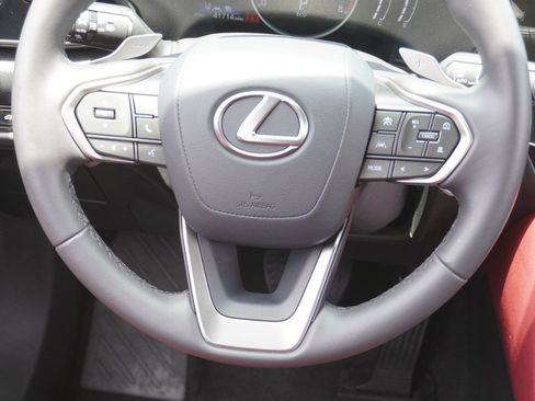 Certified 2025 Lexus NX 250 FWD w/ Towing Package (2000 Lbs) image 26