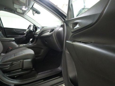 Used 2022 Chevrolet Equinox LT AWD/4WD image 10