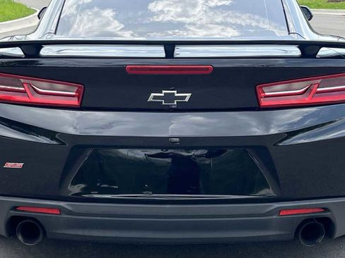 Used 2018 Chevrolet Camaro SS RWD image 19