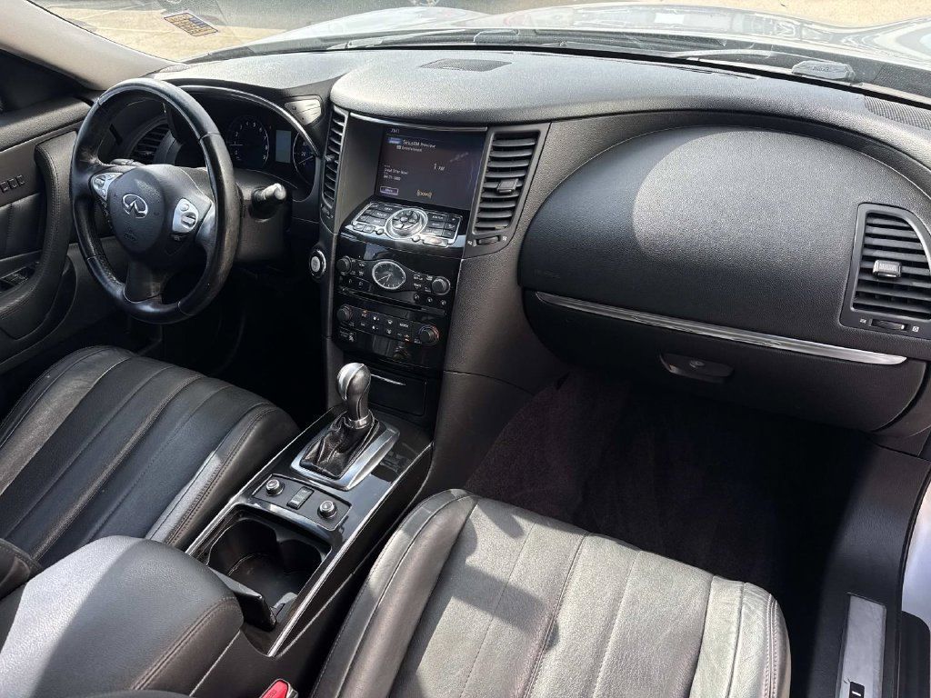 Used 2016 INFINITI QX70 2WD w/ Premium Package image 13