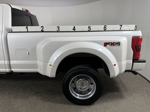 Used 2019 Ford F450 Limited AWD/4WD image 5