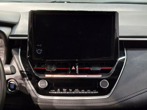 Used 2025 Toyota Corolla SE image 16