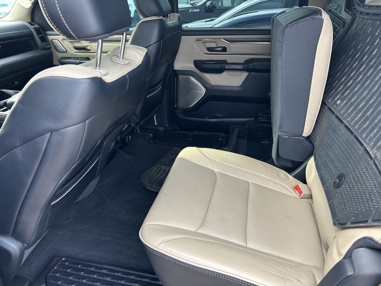 Used 2021 RAM 1500 Limited AWD/4WD image 11