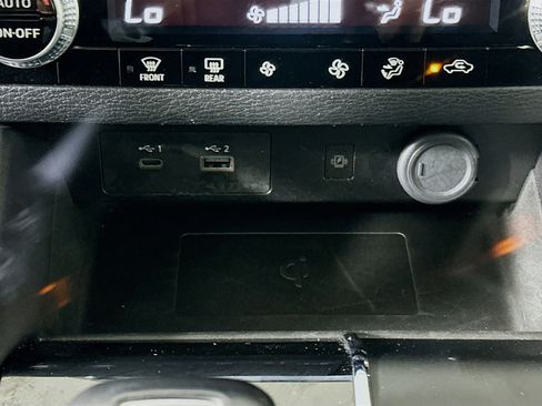 Used 2024 Mitsubishi Outlander SE image 26