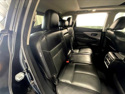 Used 2021 Nissan Murano SL w/ SL Moonroof Package image 16