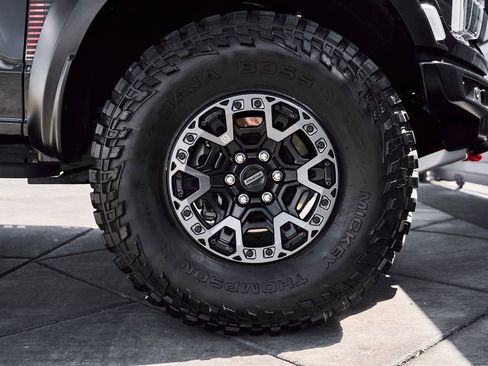 Used 2025 Ford F150 Raptor w/ Equipment Group 803A Raptor R AWD/4WD image 31