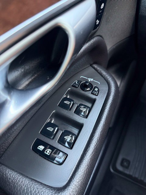 Used 2019 Volvo XC90 T6 Momentum w/ Protection Package Premier AWD/4WD image 17