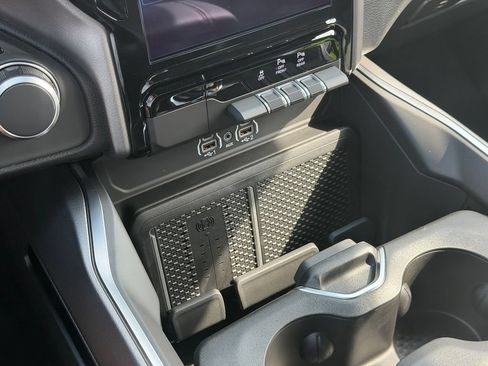 New 2026 RAM 1500 2WD Crew Cab image 17