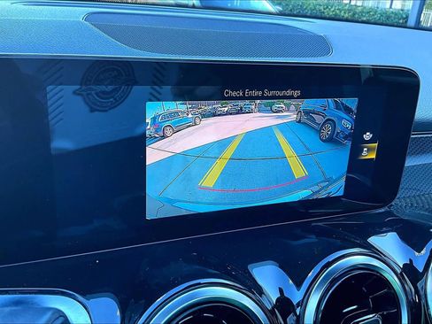 Used 2022 Mercedes-Benz GLB 250 image 20