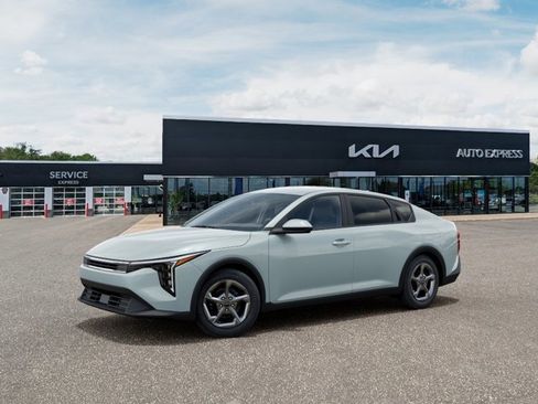 New 2026 Kia K4 LXS FWD image 3