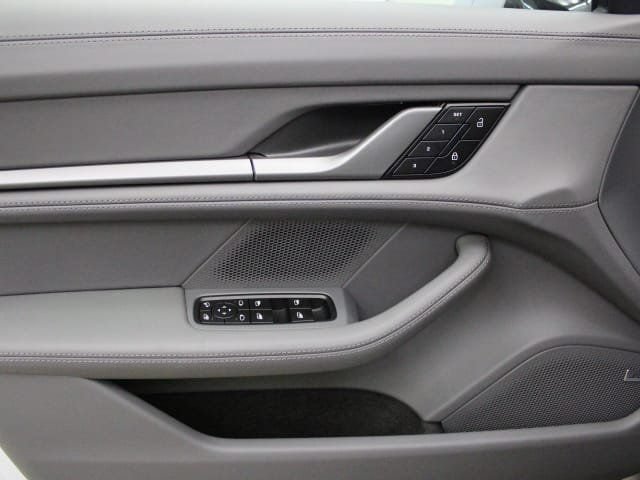 Certified 2024 Porsche Taycan 4S AWD/4WD image 24