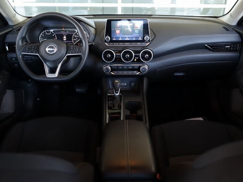 Used 2024 Nissan Sentra SV image 18